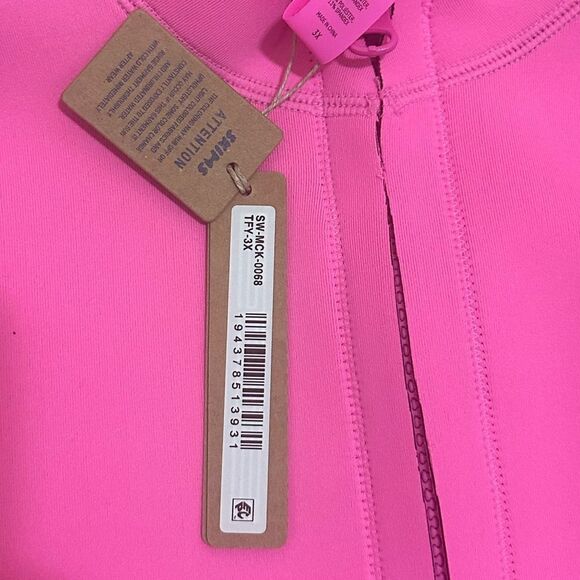 NWT SKIMS Sport Swim Scuba Mock Neck Zip Swim Top In Taffy Pink - Picture 9 of 9